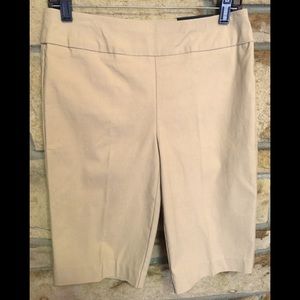 Khaki Bermuda shorts